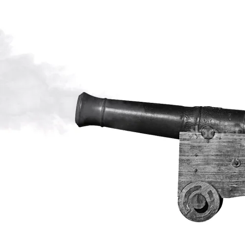 One of the historical cannons on the Cape Town Cannon Challenge route