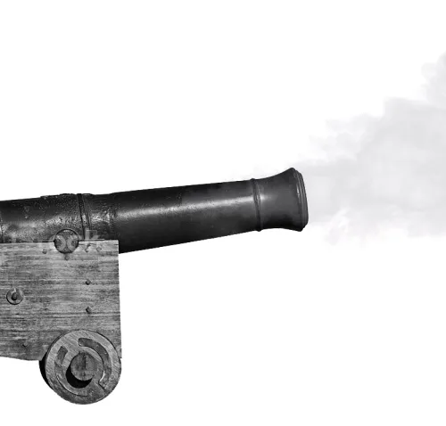 A second historical cannon along the route
